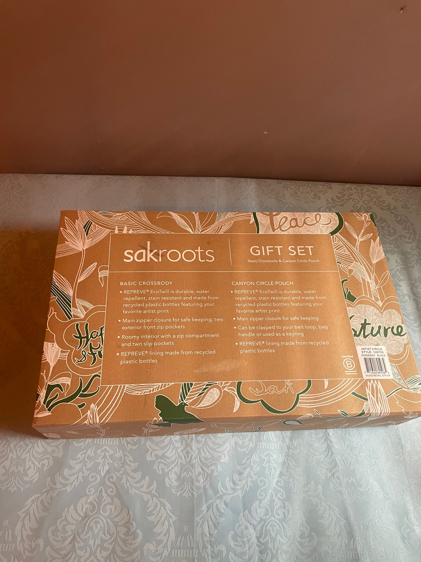 Sakroots Gift Set Basic Crossbody & canyon circle pouch NEW