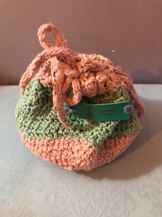 Crochet skin care Cosmetic bag