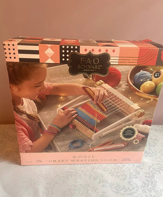 FAO Schwarz 8-Piece Craft Weaving Loom Kit Genuine Wood Loom NIB