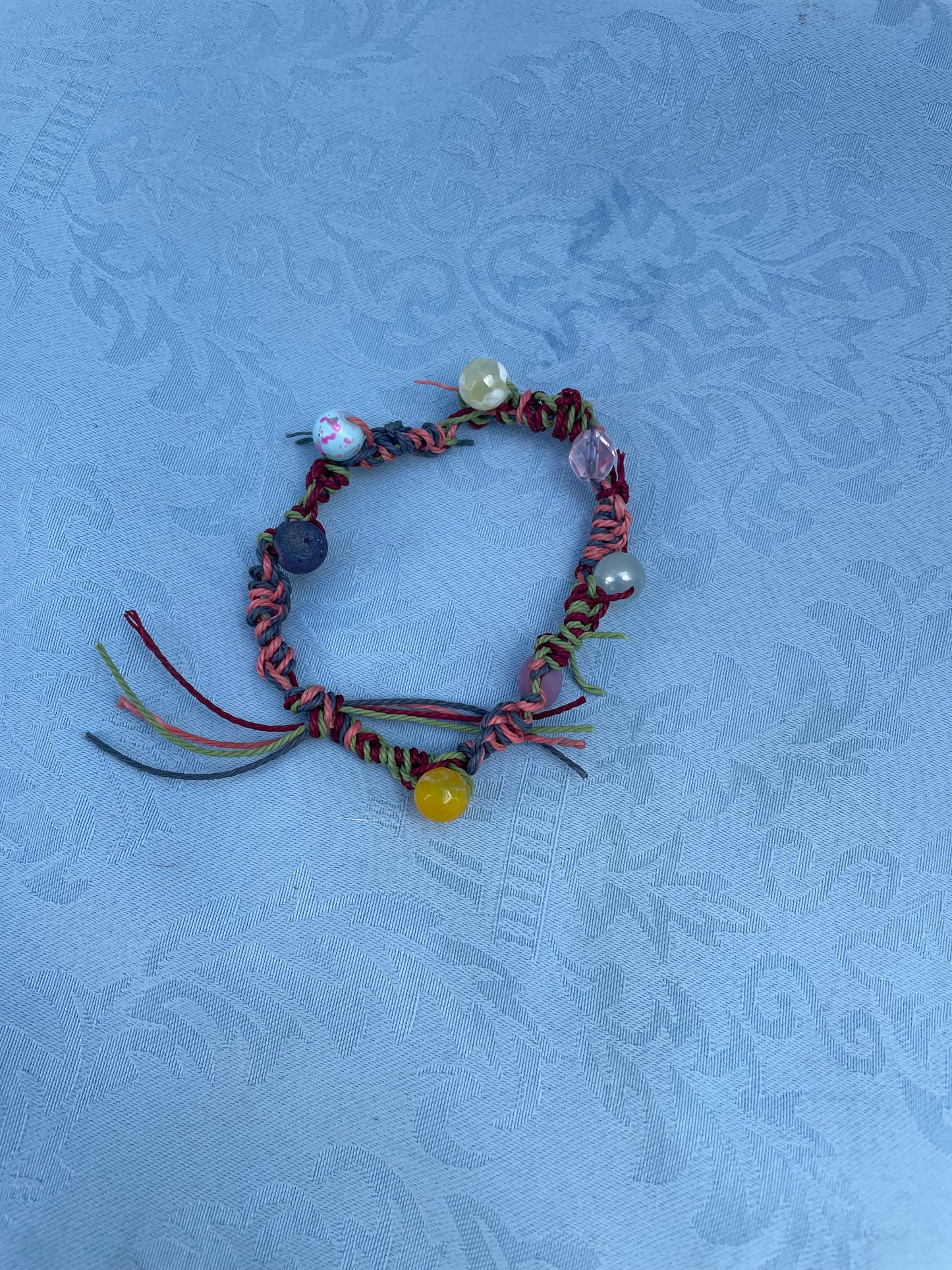 Neutral adjustable bracelet
