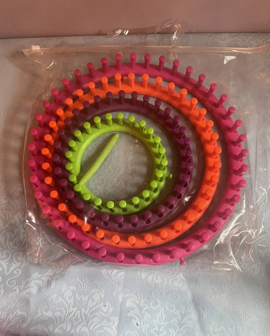 Round Knitting Loom Set