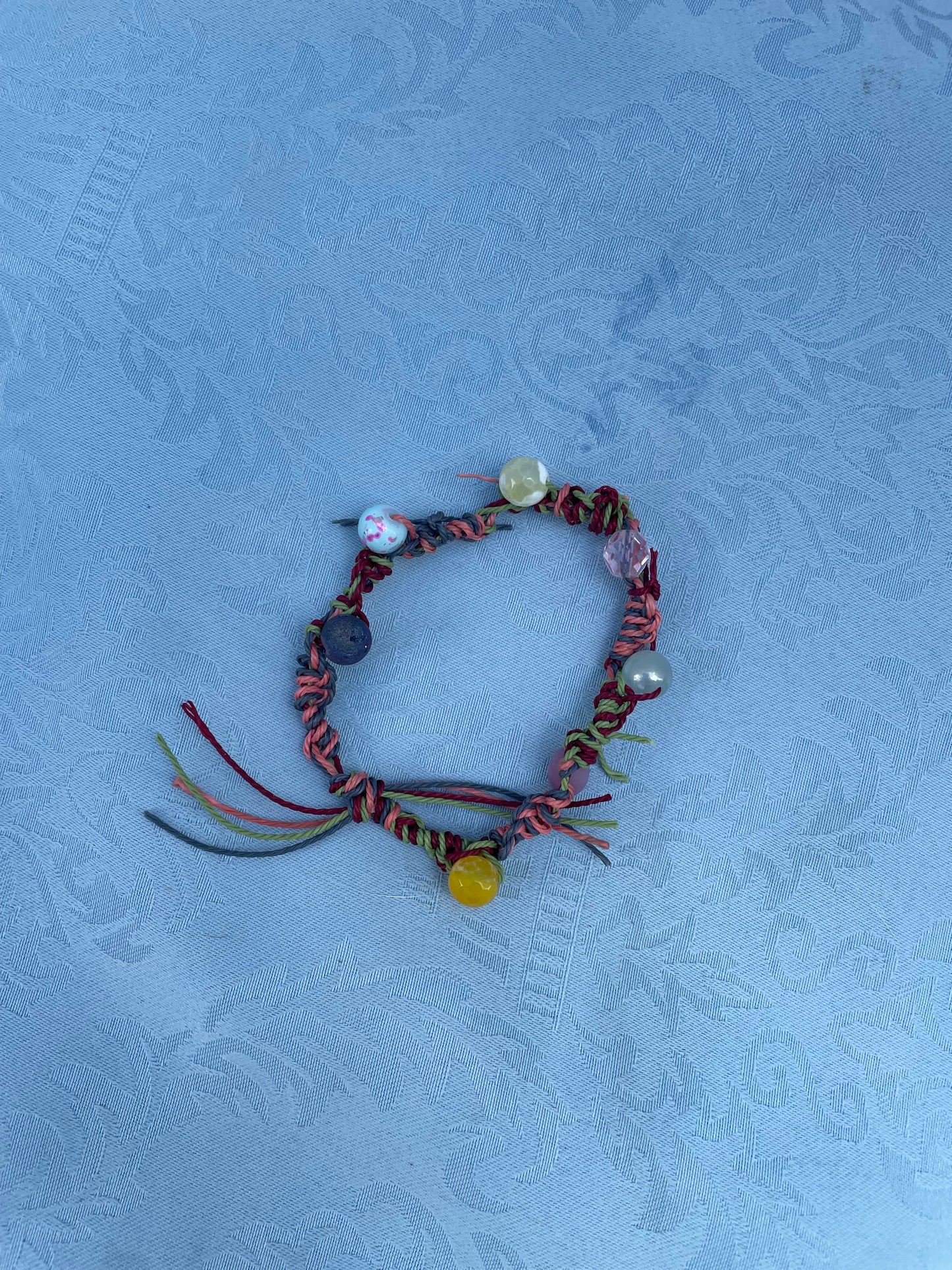 Neutral adjustable bracelet